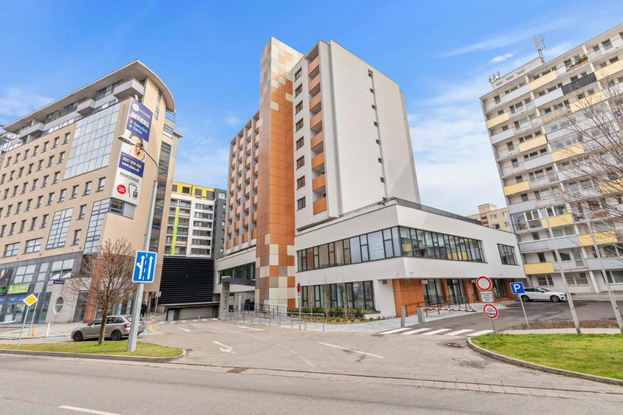 Lam Green - Ac -Balcony Братислава Екстериор снимка