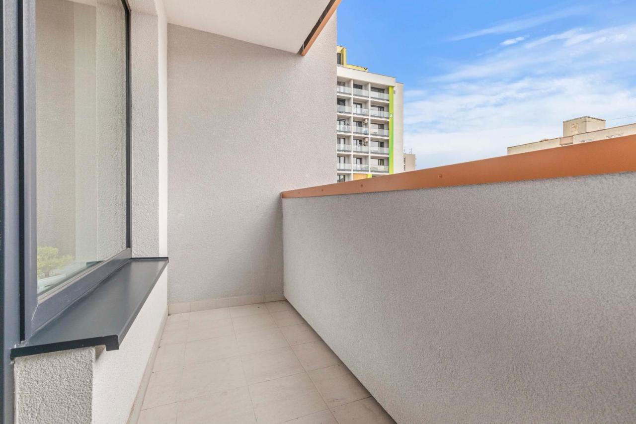 Lam Green - Ac -Balcony Братислава Екстериор снимка